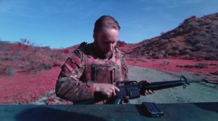 Trailer 'American Solitaire' (2025)