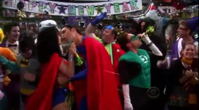 Penny kisses Zack in 'The big bang theory'