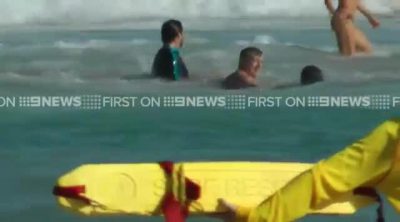 Hugh Jackman rescues his children from riptide in Australia